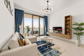 Cozy 1BR with Balcony & Panoramic Creek Harbour Views
